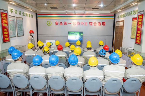 大唐淮南洛河發電廠安全警示教育從“新”出發！