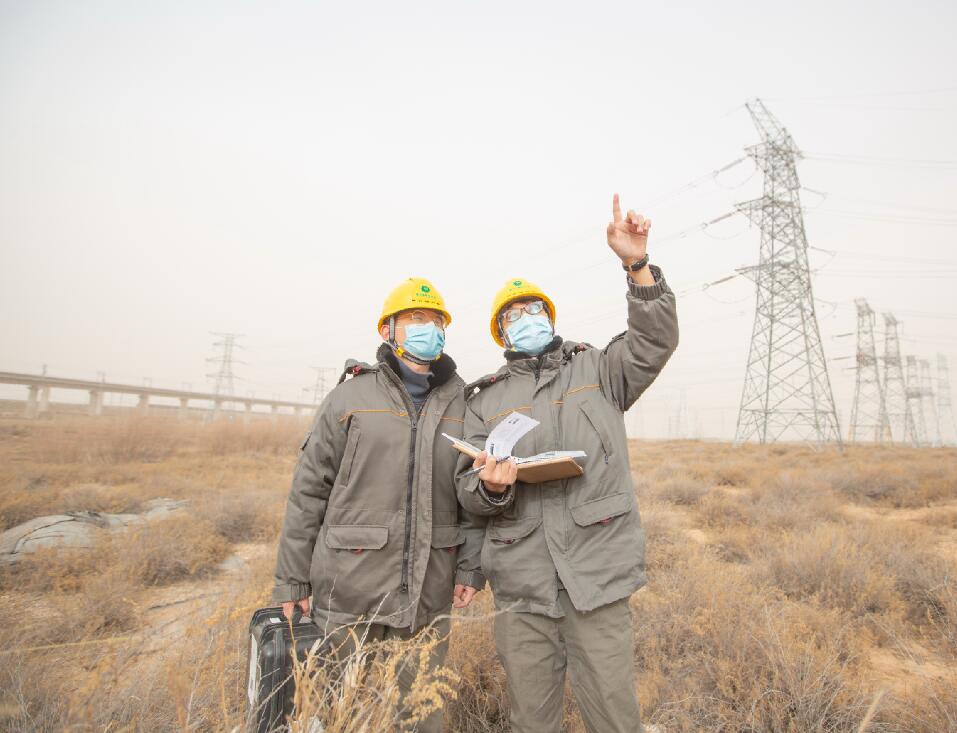 鄂爾多斯供電公司：迎戰大風天氣 “三位一體”巡視忙