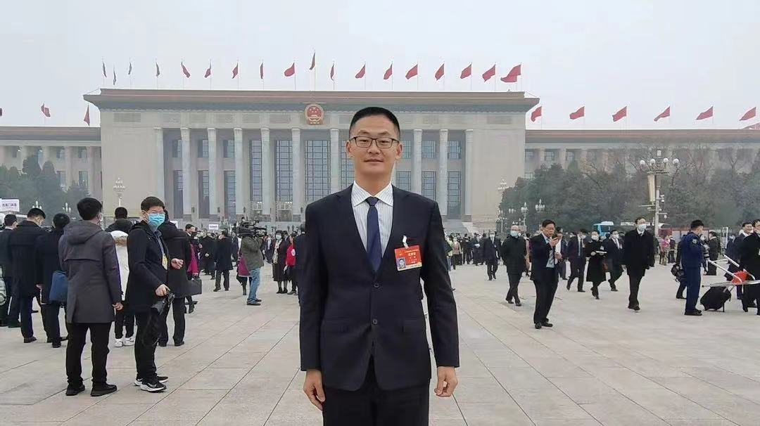 丁明：以數字化、智能化提升綠色化、低碳化