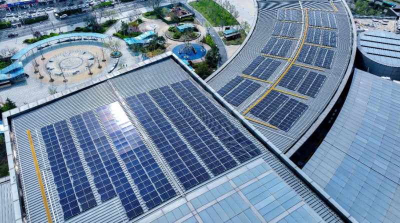 1.2MW！山東商業綜合體屋頂光伏發電項目并網發電