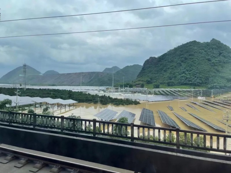 地面電站秒變漂浮電站，又一光伏電站被水淹！