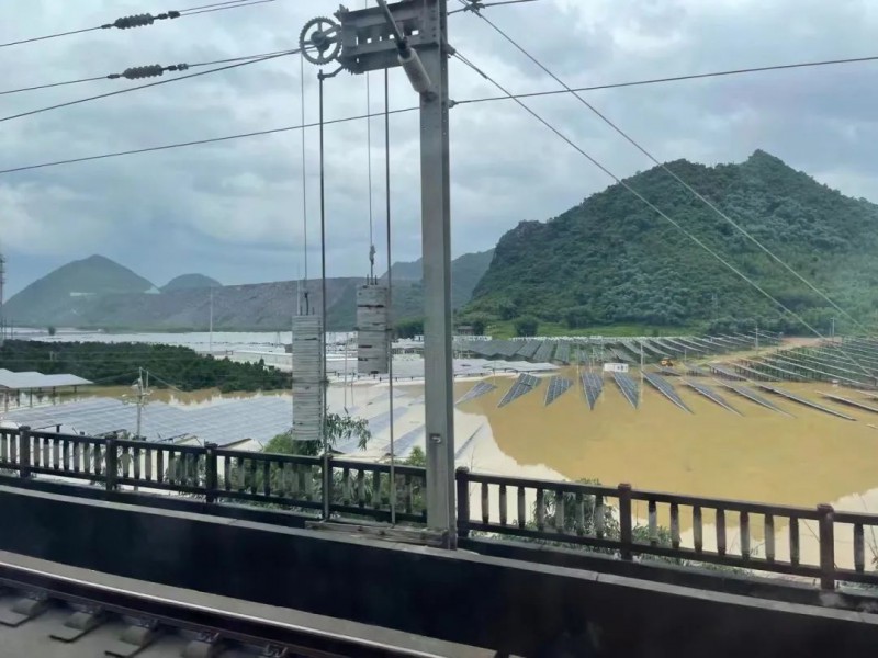 地面電站秒變漂浮電站，又一光伏電站被水淹！