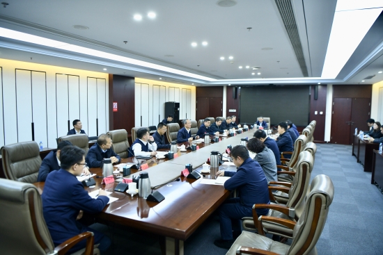 王斌與南昌市委常委、高新區黨工委書記王萬征會談