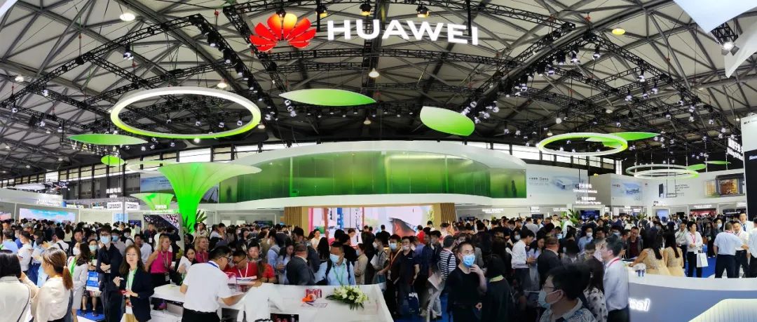 SNEC“人氣之王”! 華為推出智能光儲發電機等全場景智能光儲解決方案，持續引領行業