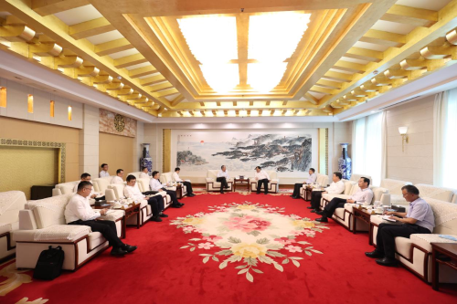 中國電建黨委副書記、總經理王斌與山東省委常委、煙臺市委書記江成會談