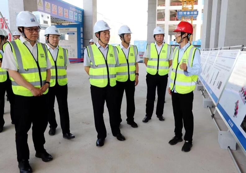 中國能建黨委副書記、總經理孫洪水到西北城建未來廣場A區項目開展安全生產督導