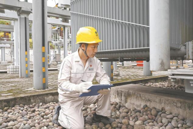 26年，變電運維一線的耕耘與創新——記全國五一勞動獎章獲得者池永