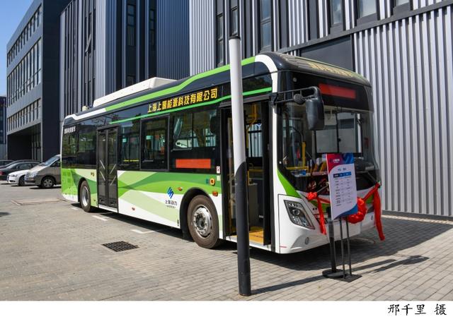 到2025年力爭發展燃料電池汽車超過10000輛，《上海交通領域氫能推廣應用方案》發布