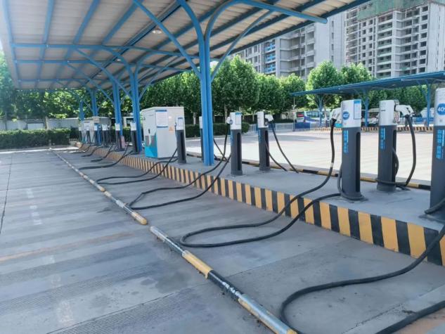 即日起，聊城汽車總站充電樁對外開放啦!