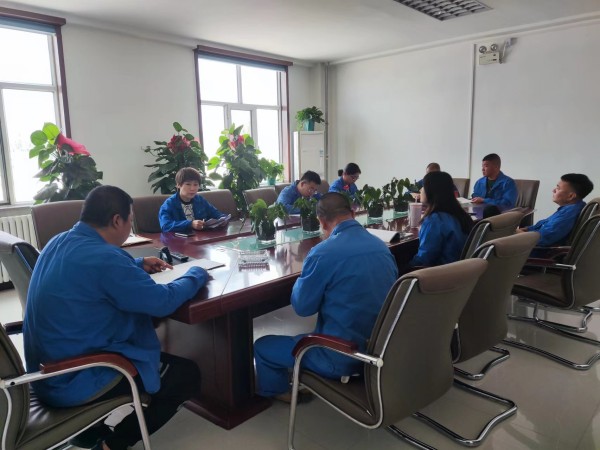 烏海市千里山供電公司：學好政務處分法，增強履職盡責能力