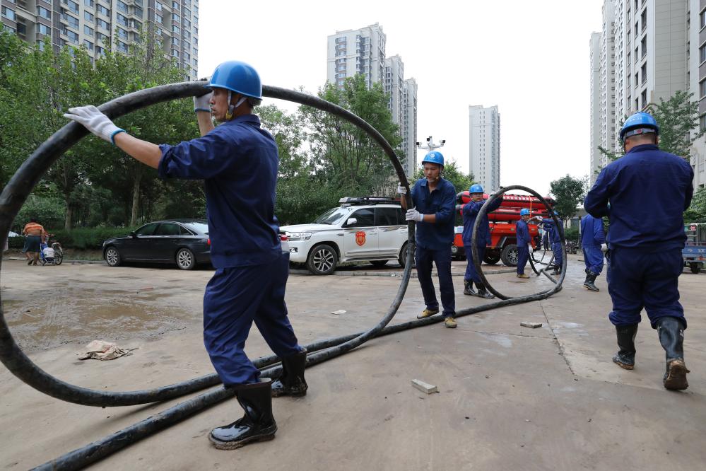 電來了，光就來了——河北涿州加快電力設施搶修見聞