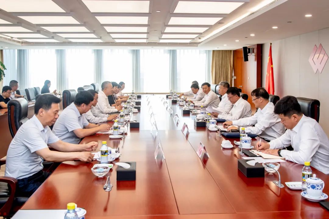國家能源集團黨組書記、董事長劉國躍會見包頭市委副書記、市長張銳