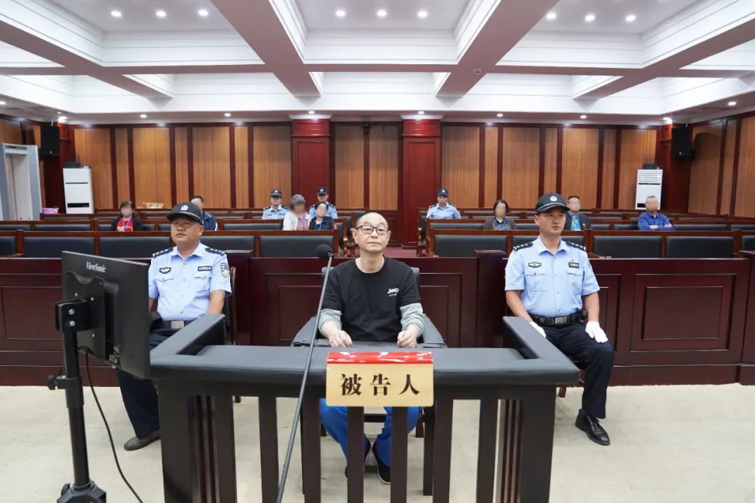 貴州電網有限責任公司原黨委委員、工會主席張帆受賄案一審宣判