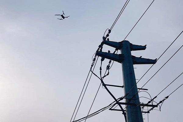 國網泰安供電公司開展無人機飛巡測溫，助力冬季供電安全