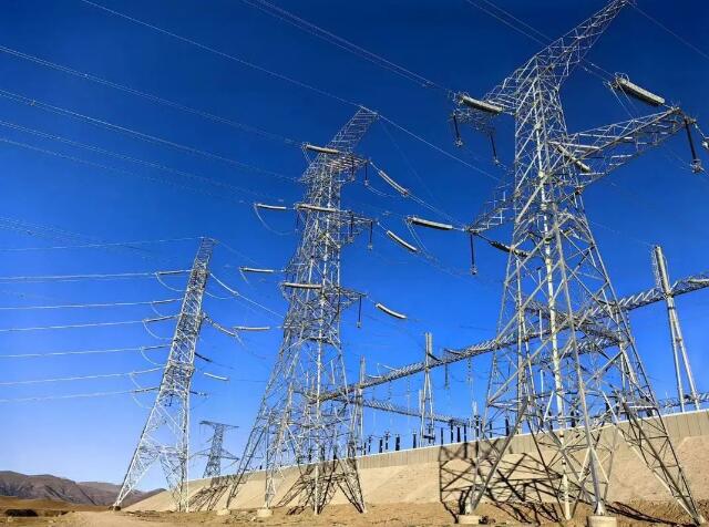 青?，敔枔跛娬?30千伏輸電線路全面竣工