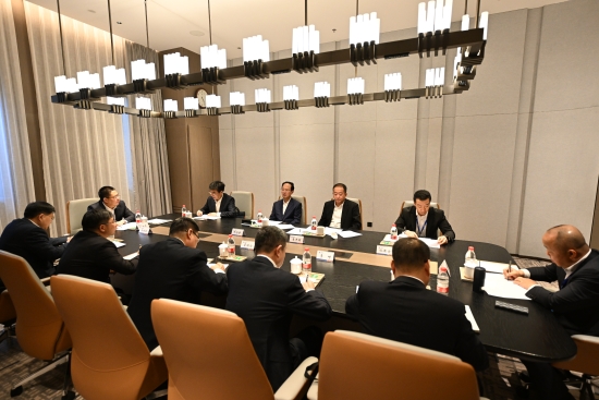 丁焰章與近期新任職子企業黨委書記、董事長進行集體談話