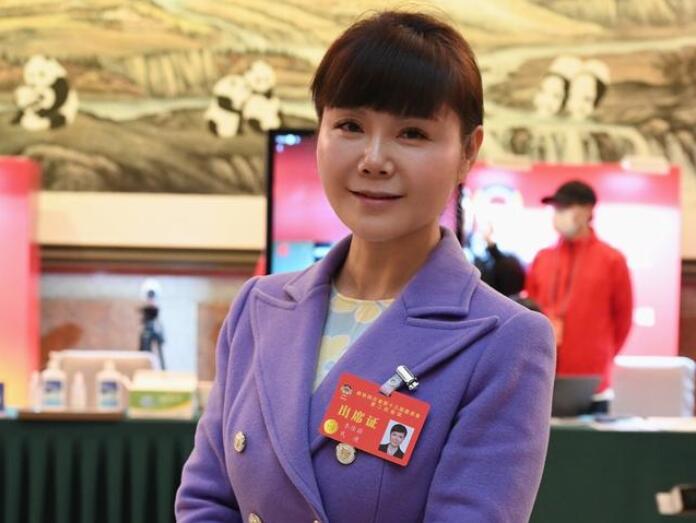 四川省政協委員李佳蔚：四川要優化碳產品、參與碳交易，不斷完善碳設施