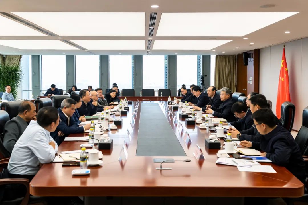 國家能源集團董事長劉國躍會見廣西壯族自治區政府黨組成員、國資委黨委書記秦如培