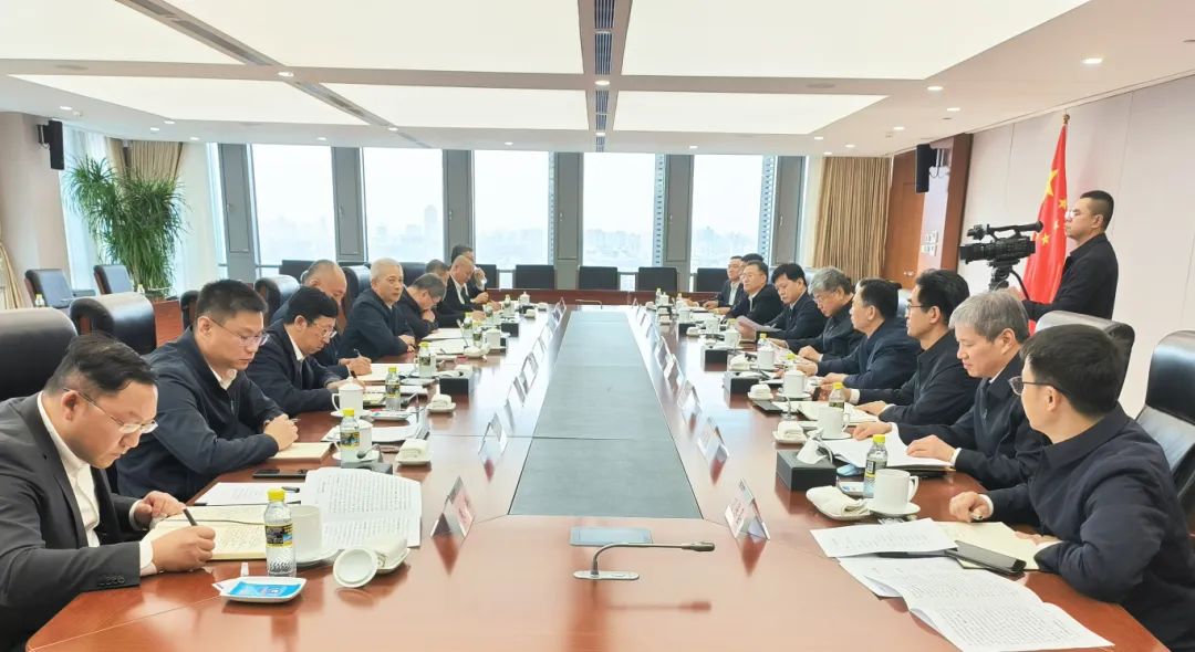 中國一重董事長徐鵬一行拜訪國家能源集團黨組書記、董事長劉國躍