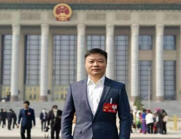 【兩會好聲音】全國人大代表、小鵬汽車董事長何小鵬：探索限定場景無人駕駛法規，助力車網融合和低空經濟騰飛