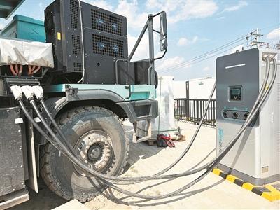 “1分鐘30度”，新能源重卡充電提速