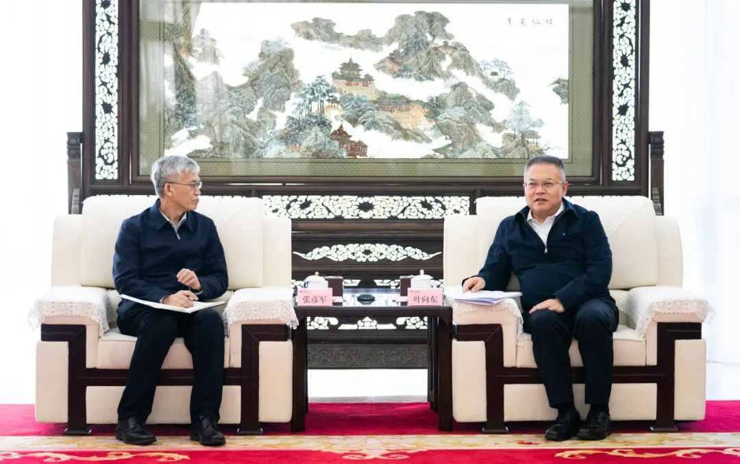 華電集團黨組副書記、董事、總經理葉向東會見東方電氣董事、總經理、黨組副書記張彥軍