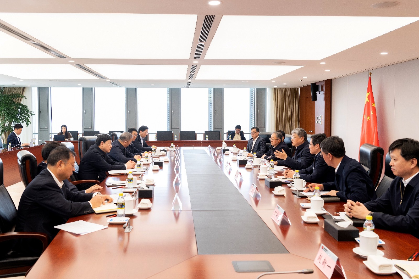 國家能源集團劉國躍、余兵會見國家電網黨組書記、董事長張智剛