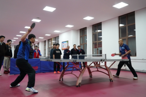 陜投集團趙石畔煤電成功舉辦“奮戰四季度 愛(ài)‘乒’才會(huì )贏(yíng)”第二屆“工會(huì )杯”職工乒乓球比賽