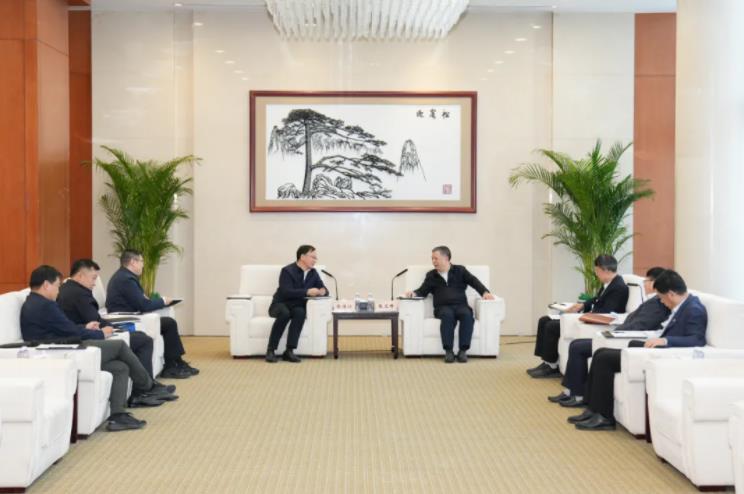 華能集團總經(jīng)理張文峰與大唐集團總經(jīng)理張傳江會(huì )談