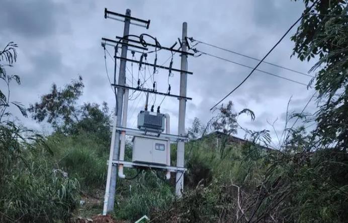 貴州羅甸供電局發(fā)揮電力增值業(yè)務(wù)效應 助推用戶(hù)應急搶修再提速