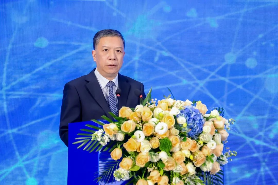張文峰出席2024企業(yè)ESG可持續發(fā)展大會(huì )并作主旨發(fā)言