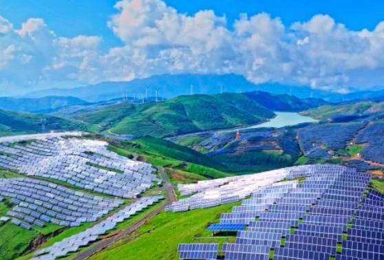 九大基地之一 金沙江下游云南側清潔能源基地首批風(fēng)光基地項目全容量并網(wǎng)發(fā)電
