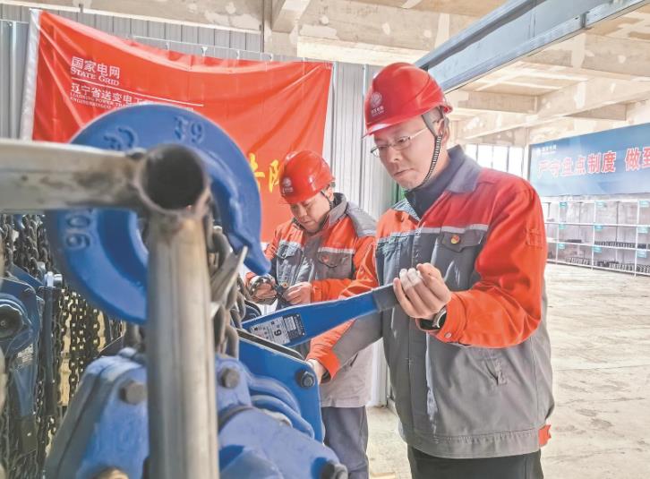 李俊鵬：走南闖北建電網(wǎng)，施工細節見(jiàn)真章