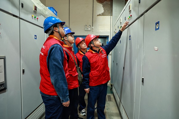 國網(wǎng)九江市湖口縣供電公司走訪(fǎng)企業(yè)排憂(yōu)解難 貼心服務(wù)助企發(fā)展