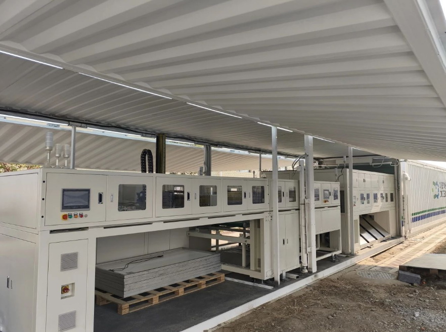 萬(wàn)噸級集裝箱式廢舊光伏組件智能回收示范線(xiàn)建成運行