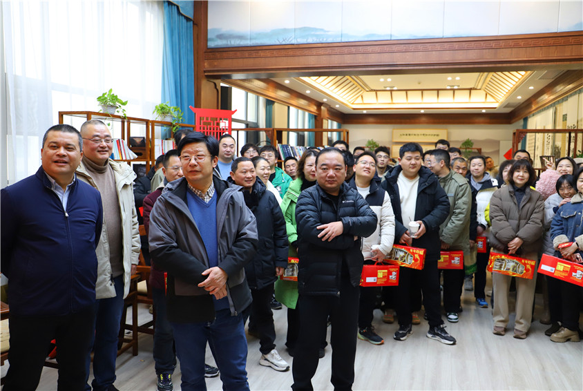 湖北荊力工程總承包公司安規燈謎來(lái)助興  學(xué)味濃濃過(guò)元宵
