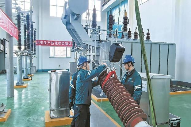 山西晉城供電研制組合器具，變壓器高壓套管吊裝無(wú)須登高