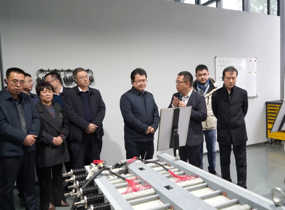 慶陽(yáng)市委常委、西峰區委書(shū)記孔衛濤一行考察寰泰儲能