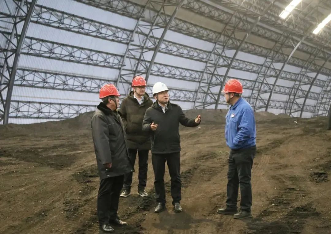 華電內蒙古公司黨委書(shū)記那仁滿(mǎn)都拉赴烏達公司督導2024年度民主生活會(huì )并調研